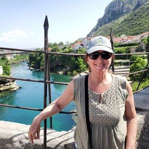 Meet your Posher, Debbie